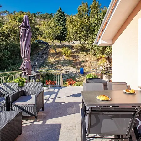 Seaview House * Plomin