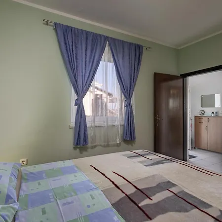 Seaview House Plomin