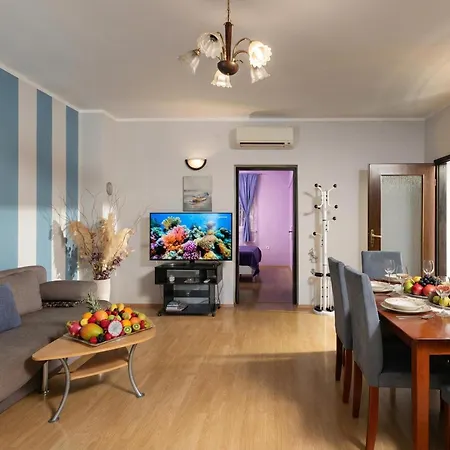 Seaview House * Plomin